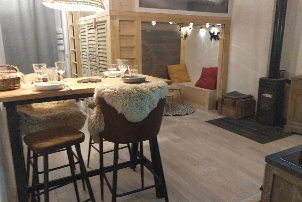 Chaleureux Petit Appartement De 4 Couchages Saint-Etienne-de-Tinee Ngoại thất bức ảnh