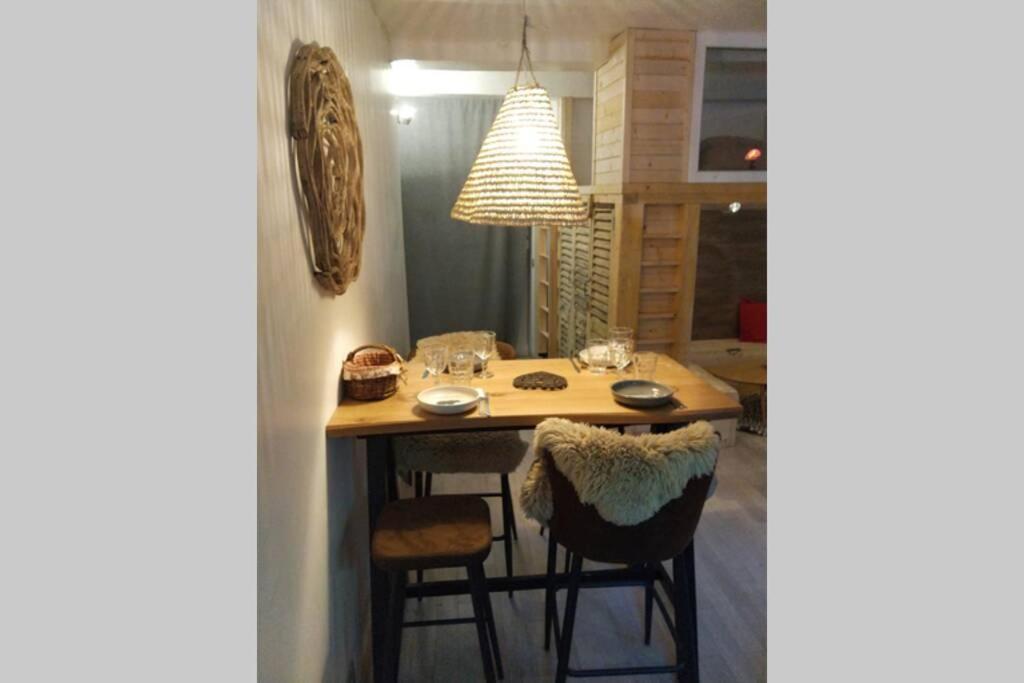 Chaleureux Petit Appartement De 4 Couchages Saint-Etienne-de-Tinee Ngoại thất bức ảnh